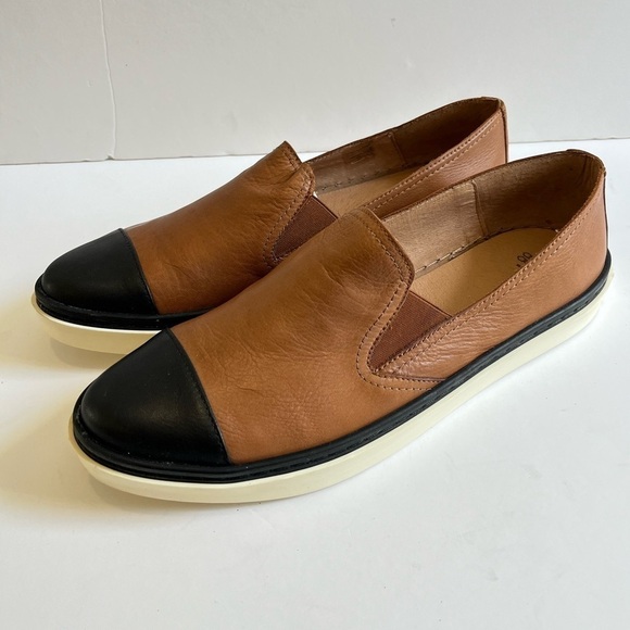 Andre Assous Danielle brown black Cap Toe leather loafer Sneaker size 11 - Picture 1 of 10